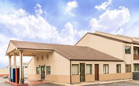 Days Inn By Wyndham Hannibal  United States